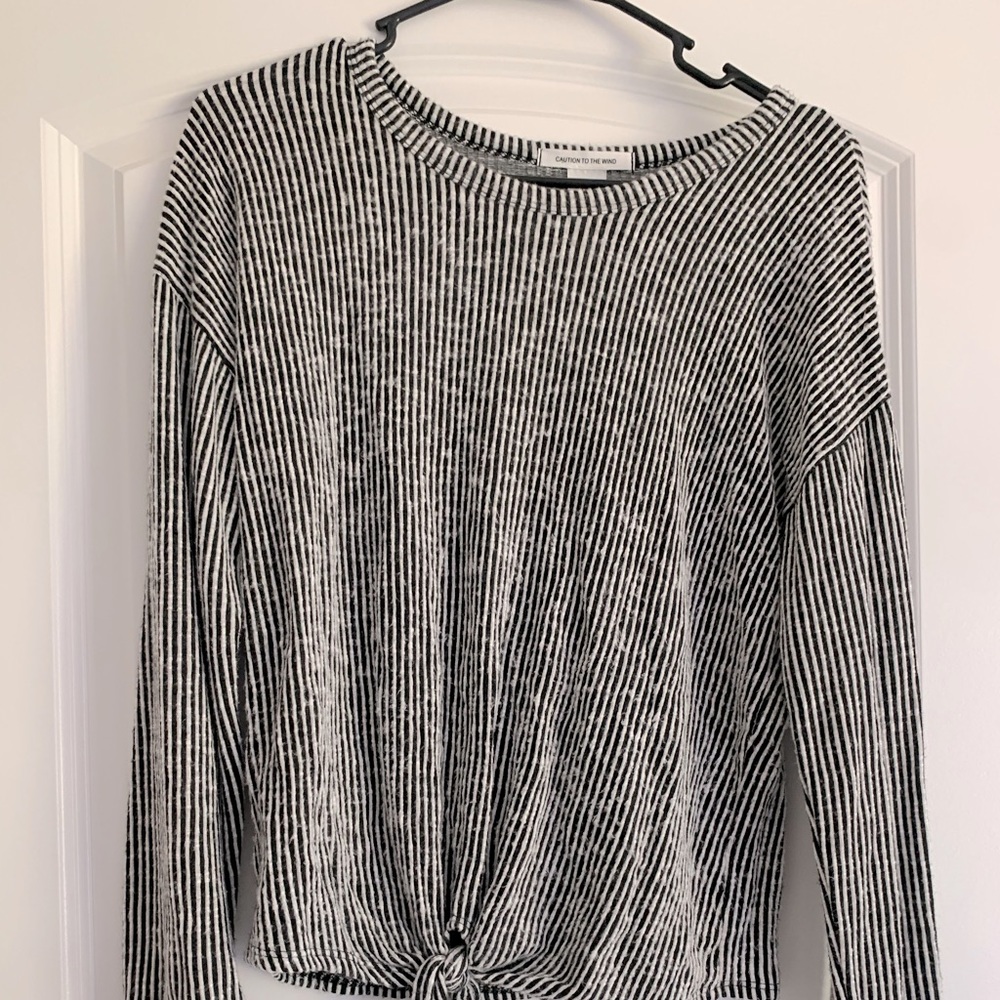 Black and White Longsleeve Top